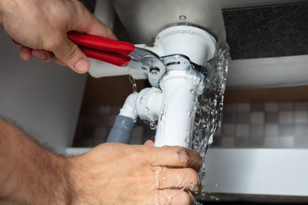 Best Emergency water damage restoration  in Apple Valley, CA